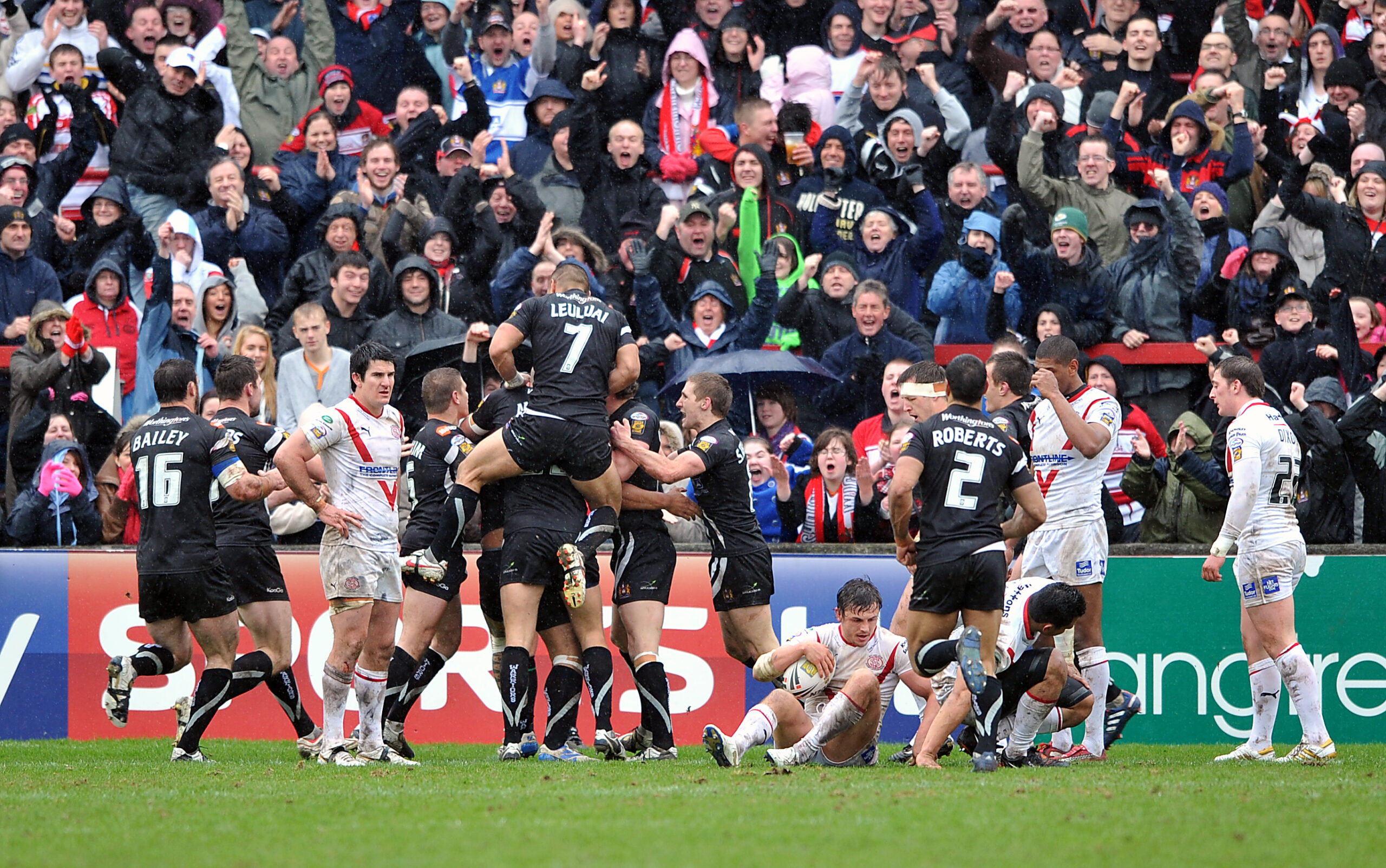 10 Wigan-Saints facts - Wigan Warriors