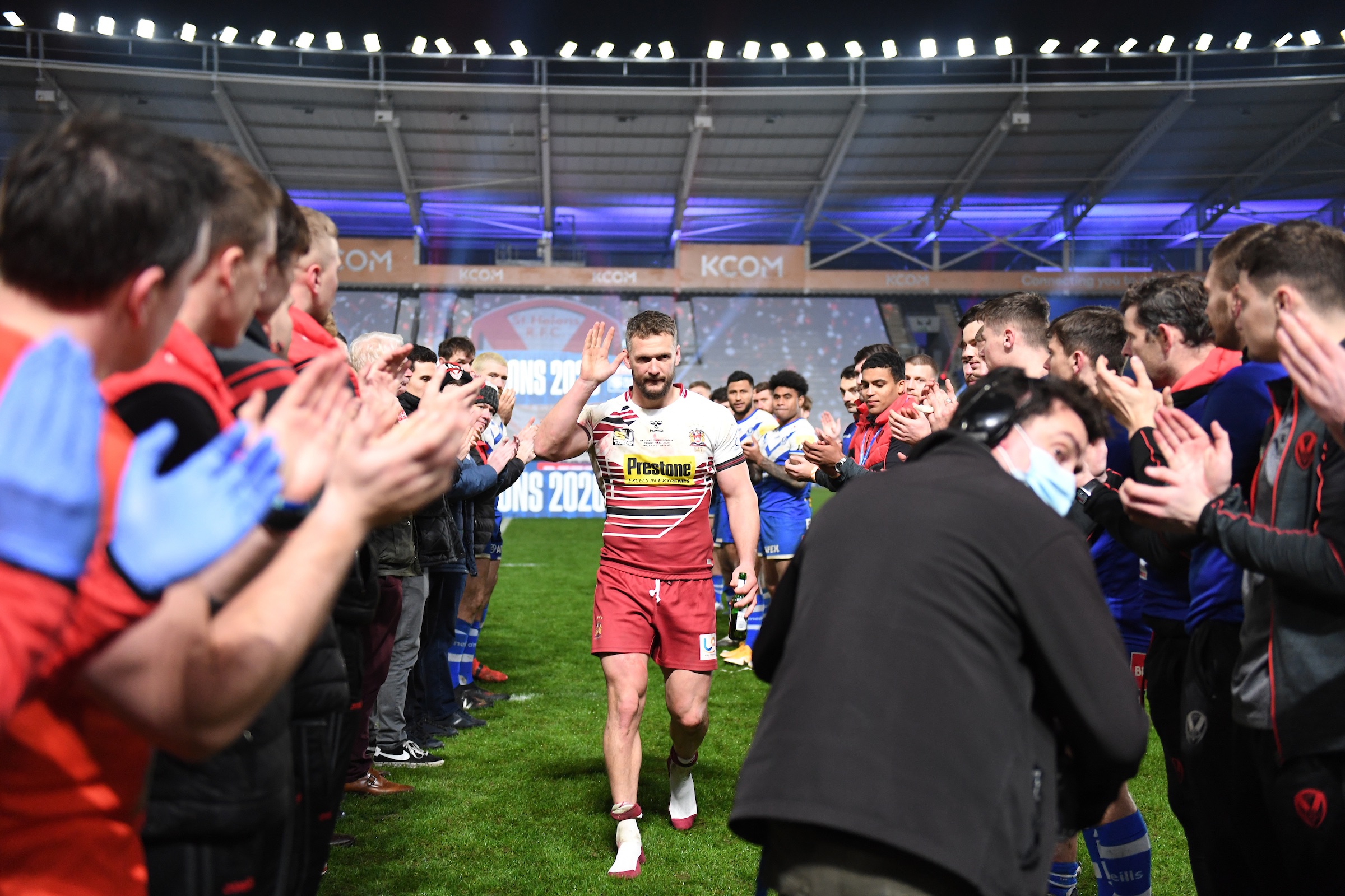 Sean O'Loughlin awarded OBE Wigan Warriors